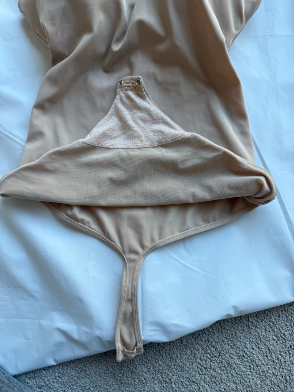 Wolford Nude Mat de Luxe Forming Bodysuit Shapewear - Picture 8 of 12